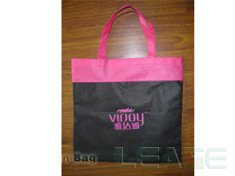 Nonwoven bag